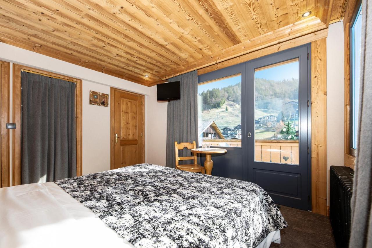 Hotel-Chalet Les Ecureuils Restaurant, Piscine, Garage Le Grand-Bornand Eksteriør bilde