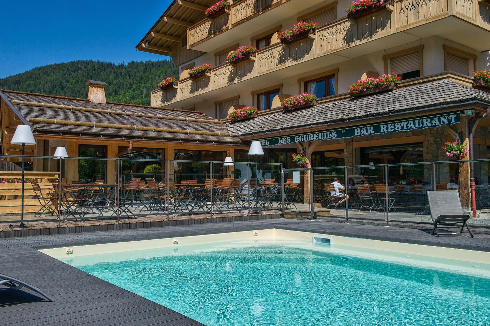 Hotel-Chalet Les Ecureuils Restaurant, Piscine, Garage Le Grand-Bornand Eksteriør bilde